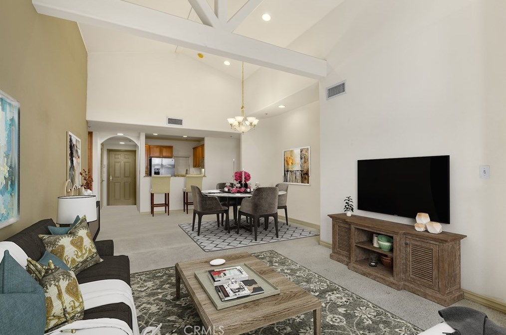 10715 Camarillo St #301, North Hollywood, CA 91602