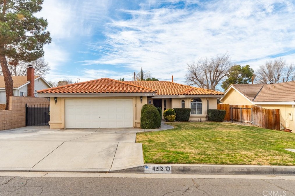 42113 47th St, Lancaster, CA 93536