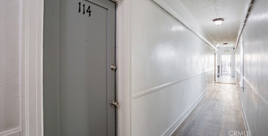1913 3 St, Los Angeles CA  90020-2305 exterior