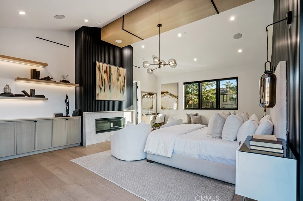 4955 Haskell Ave, Van Nuys CA  91436-1674 exterior