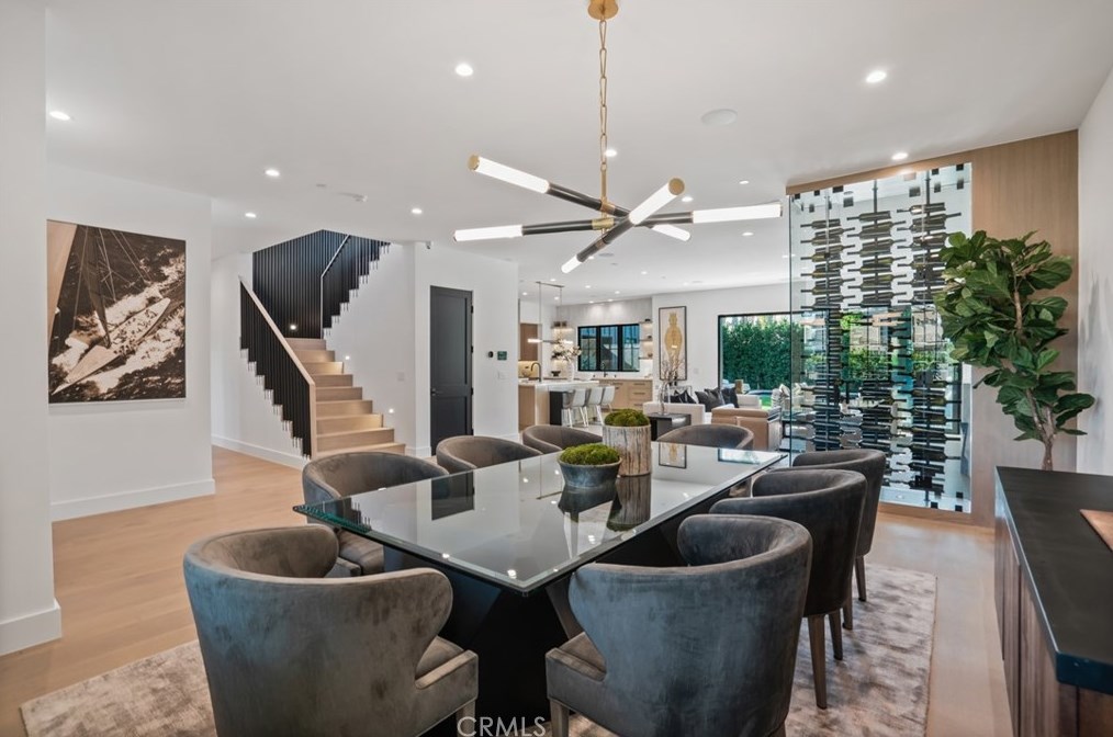 4955 Haskell Ave, Van Nuys CA  91436-1674 exterior