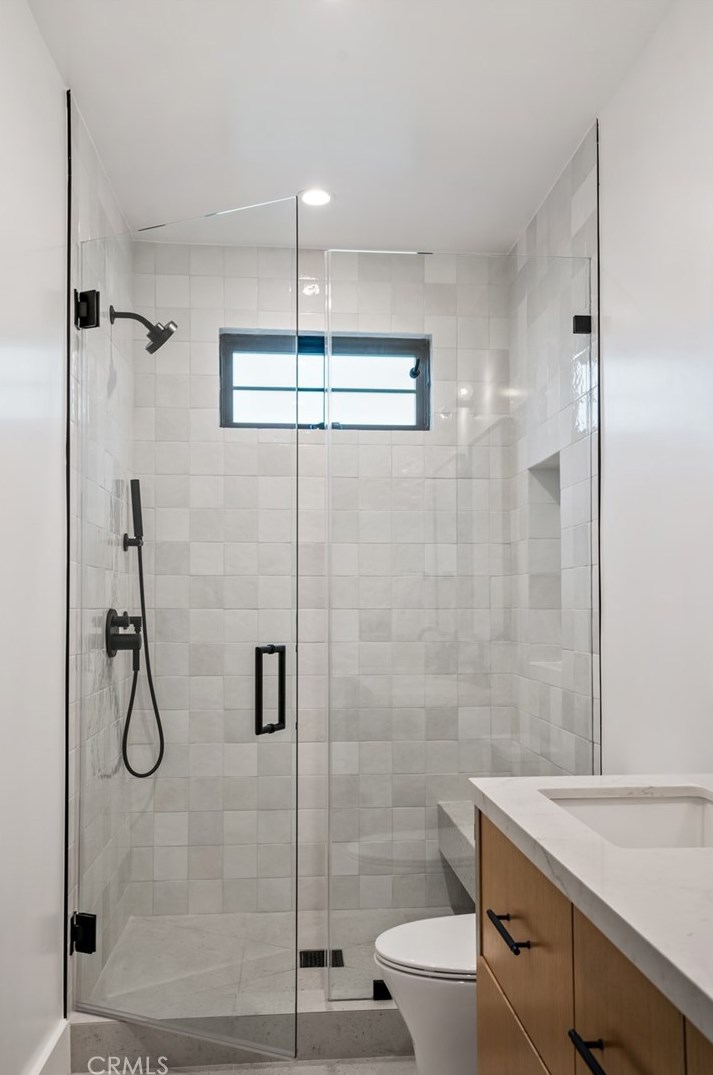 4955 Haskell Ave, Van Nuys CA  91436-1674 exterior