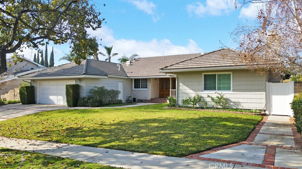 10829 Sunnybrae Ave, Chatsworth, CA 91311