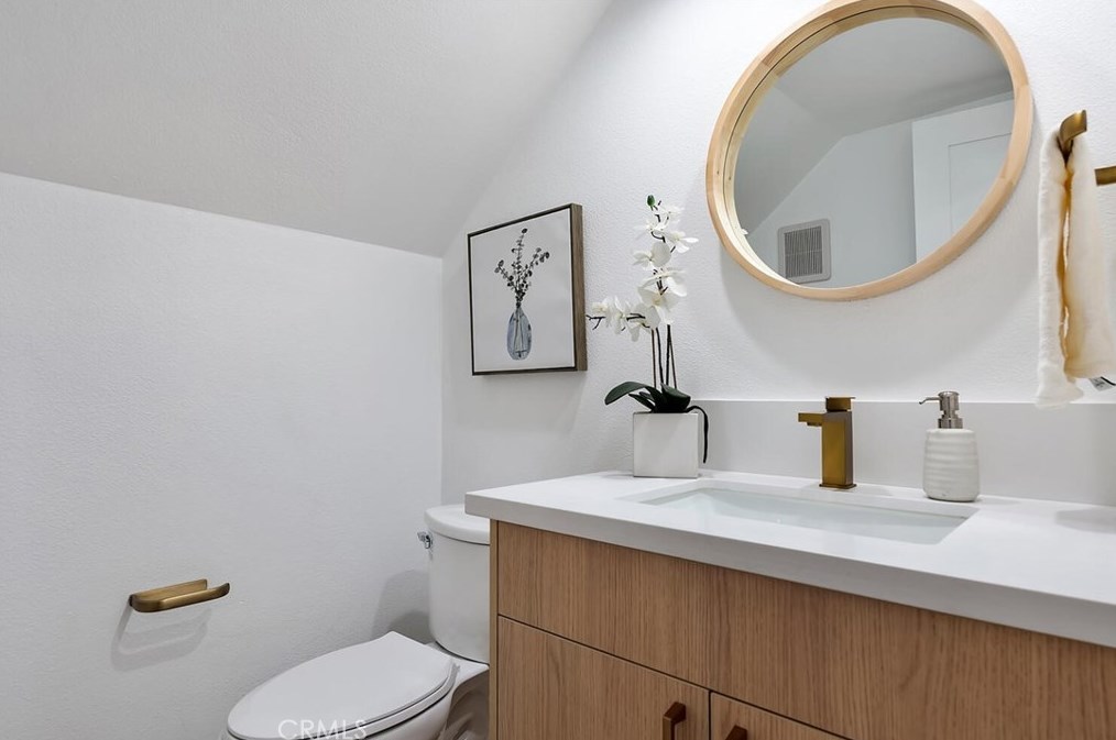 3183 Adirondack Ct, Thousand Oaks CA  91362-3504 exterior