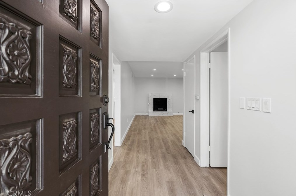 6747 Blewett Ave, Van Nuys CA  91406-6014 exterior