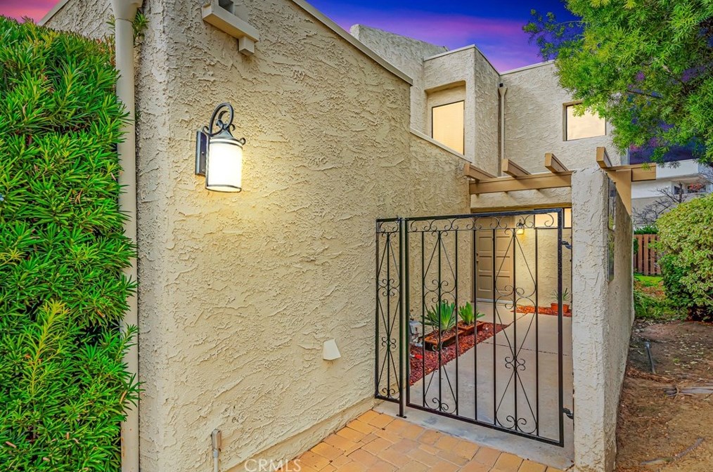 4251 Freedom Dr #601, Calabasas, CA 91302