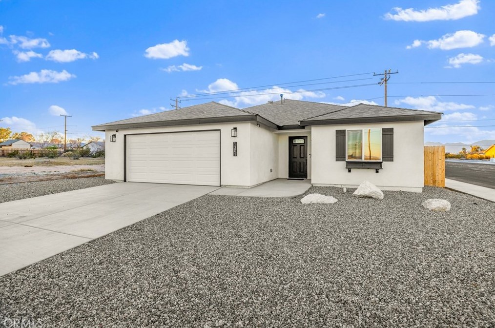 1301 S Mayo St, Ridgecrest, CA 93555