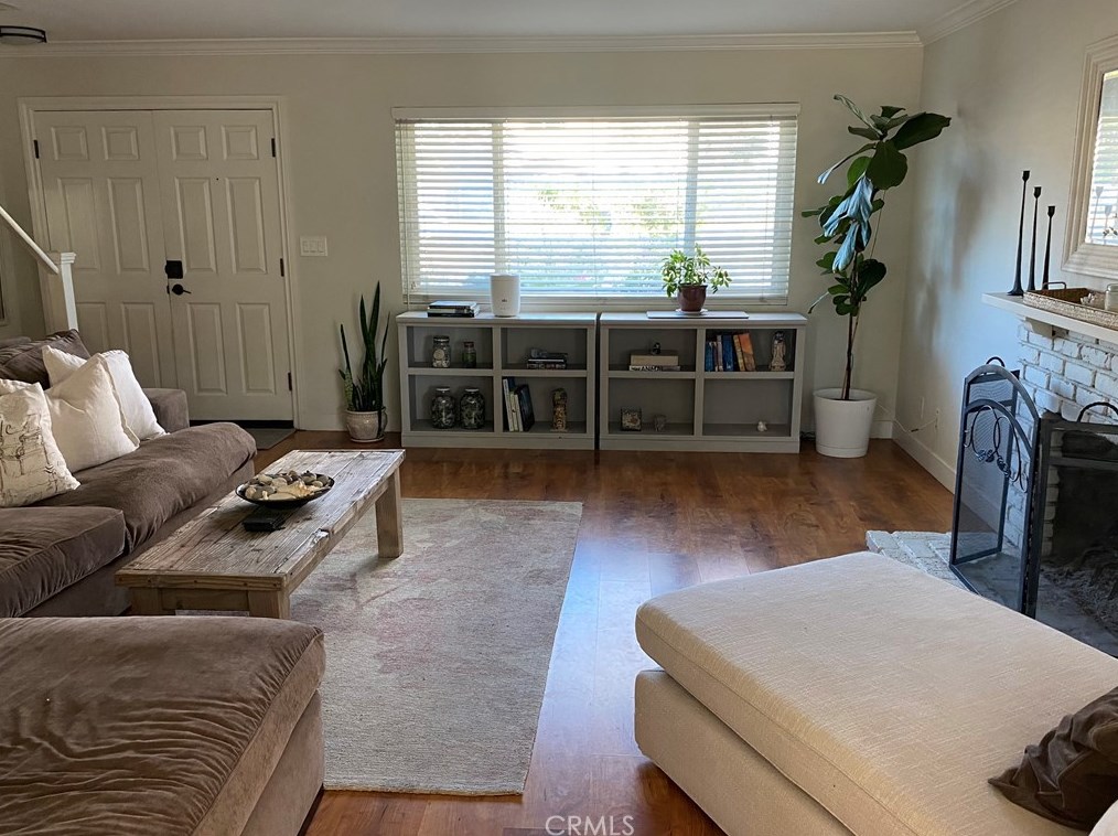 826 Vinton Ct, Thousand Oaks, CA 91360-5951