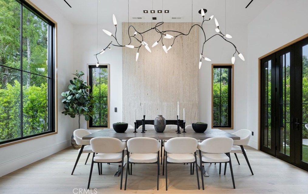 4508 Haskell Ave, Van Nuys CA  91436-3148 exterior