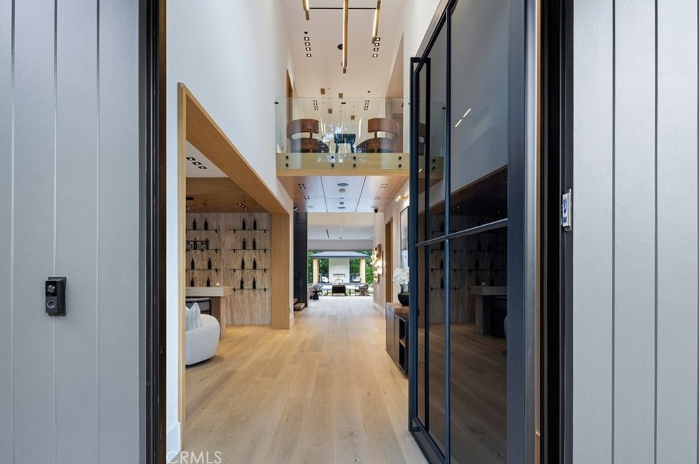 4508 Haskell Ave, Van Nuys CA  91436-3148 exterior