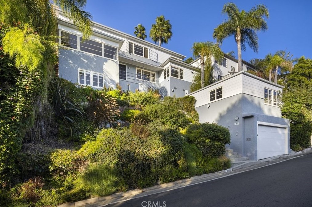 3615 Amesbury Rd, Los Angeles, CA 90027-1303