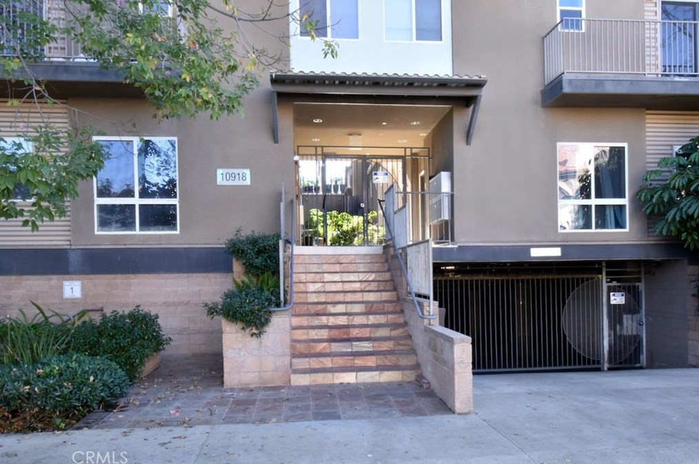 10918 Morrison St #10, North Hollywood, CA 91601