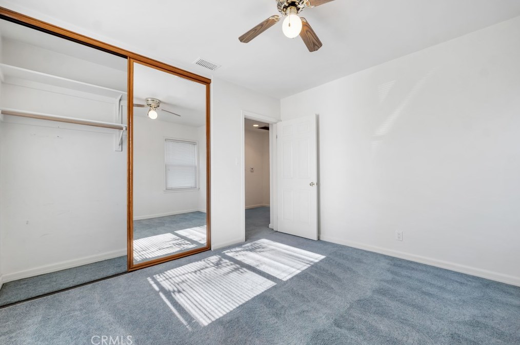 18343 Erwin St, Los Angeles CA  91335-7027 exterior