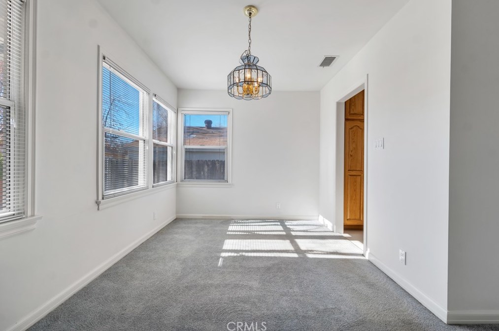 18343 Erwin St, Los Angeles CA  91335-7027 exterior