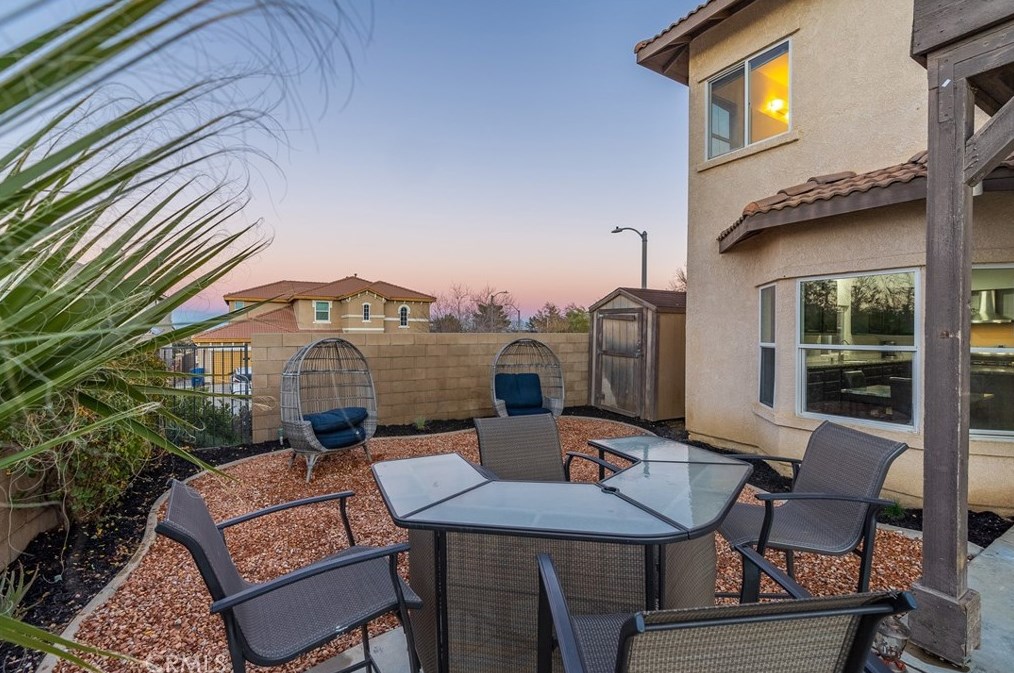 39943 Sunstar St, Palmdale CA  93551-5705 exterior