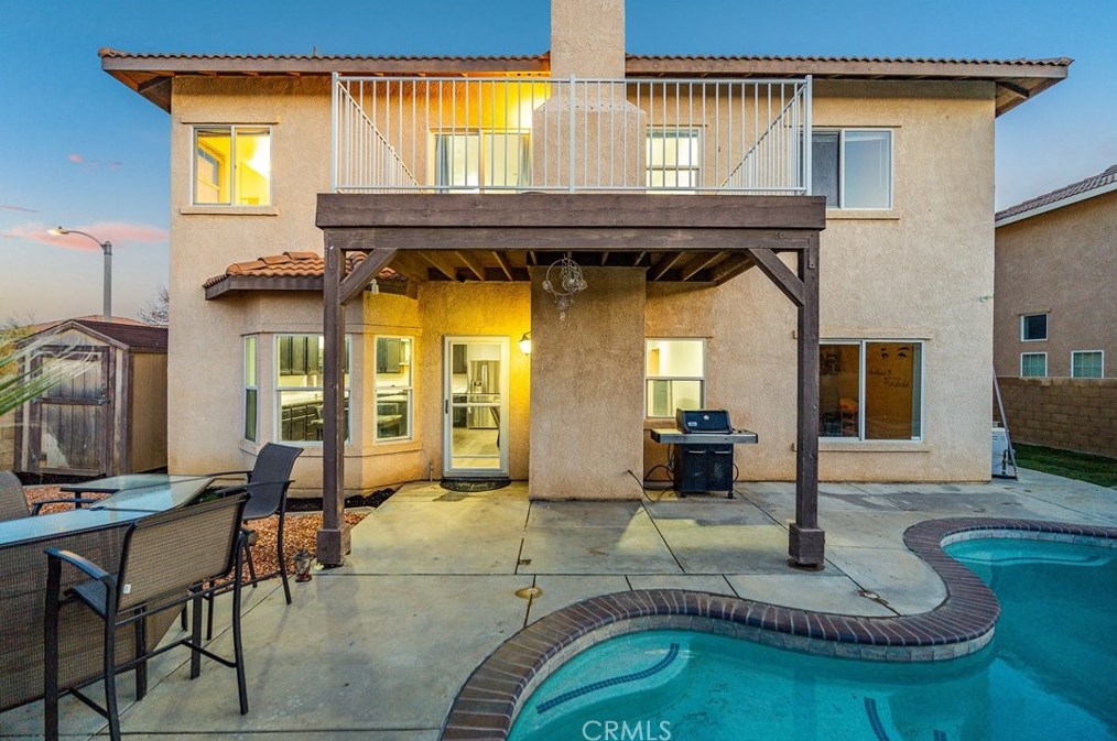 39943 Sunstar St, Palmdale CA  93551-5705 exterior