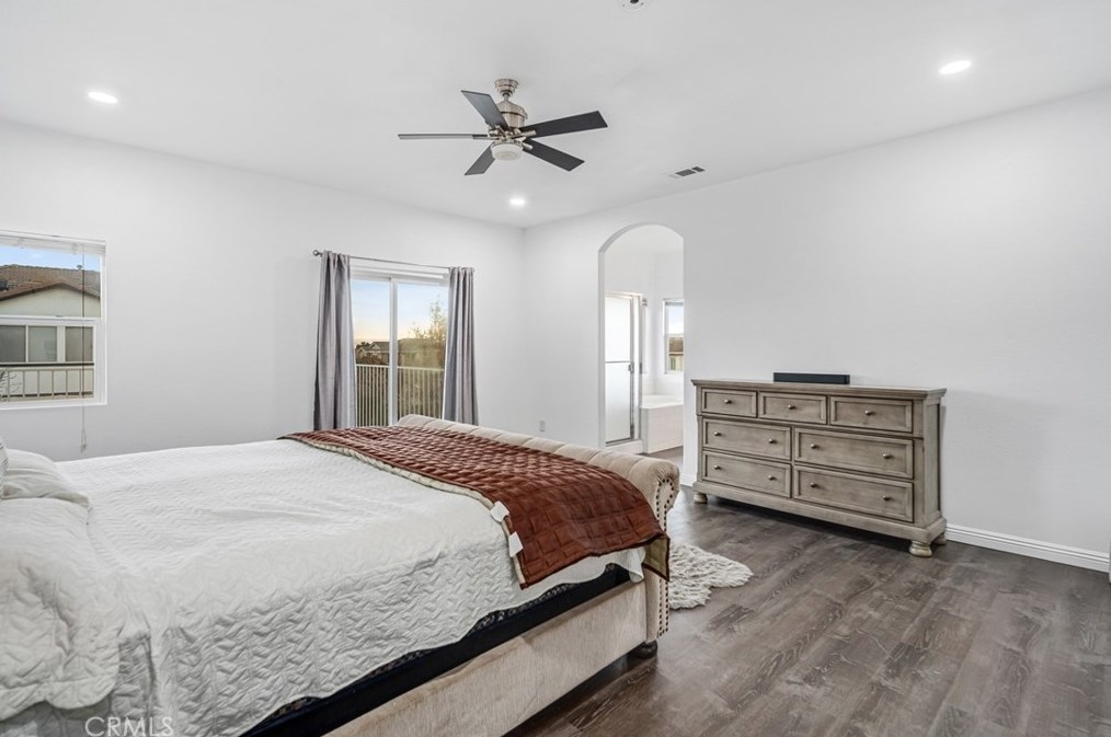 39943 Sunstar St, Palmdale CA  93551-5705 exterior