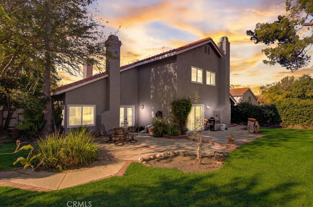 4242 Country Meadow St, Moorpark, CA 93021