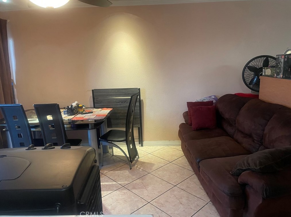 11150 Glenoaks Blvd #210, Los Angeles, CA 91331