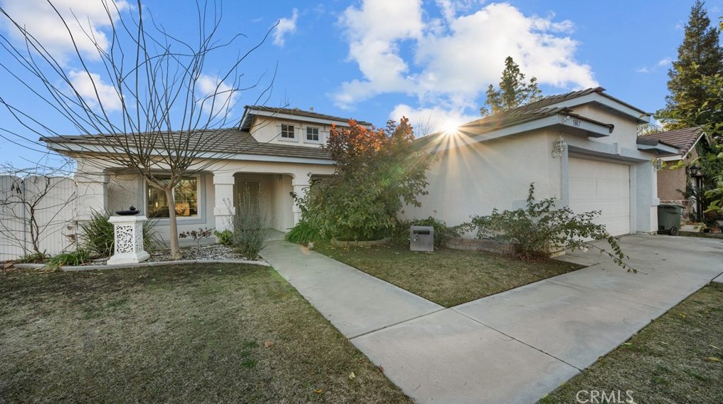 5817 Summer Country Dr, Bakersfield, CA 93313