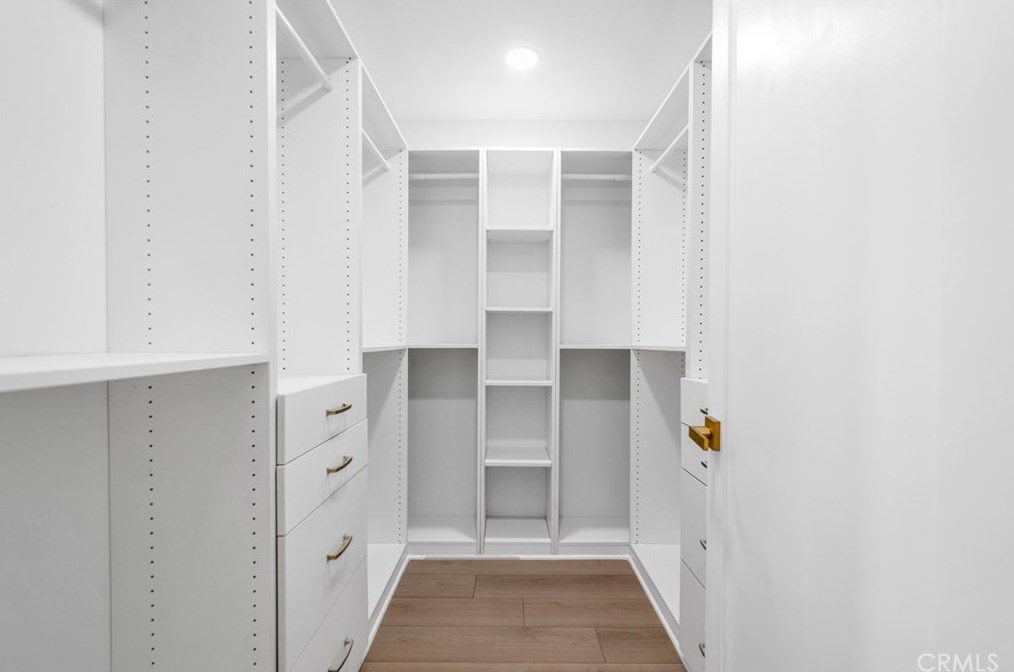 2739 Lakewood Pl, Thousand Oaks CA 91361-3310 exterior