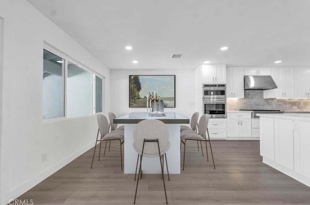 2739 Lakewood Pl, Thousand Oaks CA 91361-3310 exterior