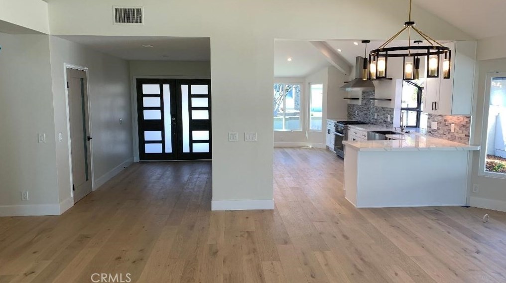 362 Cherry Hills Ct, Thousand Oaks, CA 91320-4172