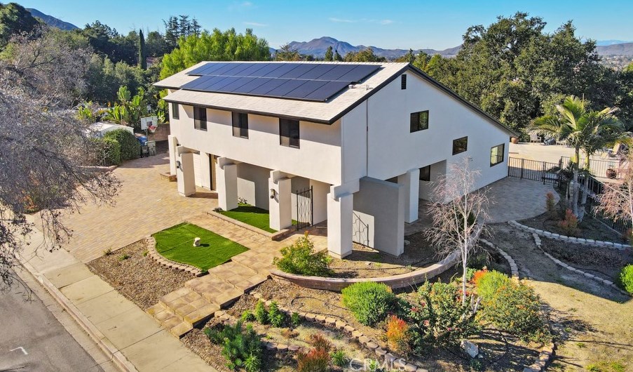 344 Corrine Hill Ct, Thousand Oaks CA  91320-4104 exterior