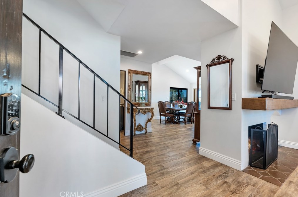 344 Corrine Hill Ct, Thousand Oaks CA  91320-4104 exterior