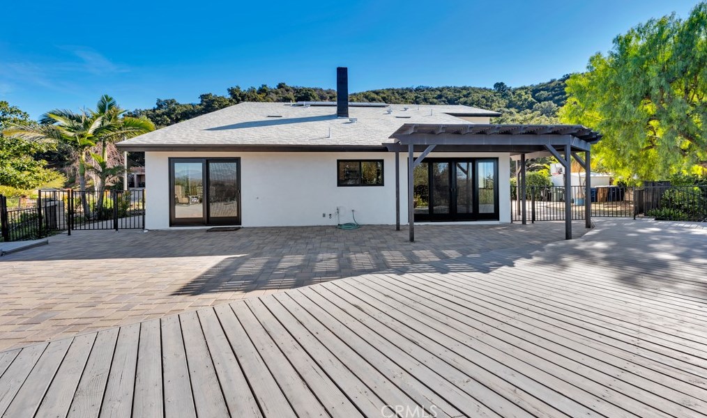 344 Corrine Hill Ct, Thousand Oaks CA  91320-4104 exterior