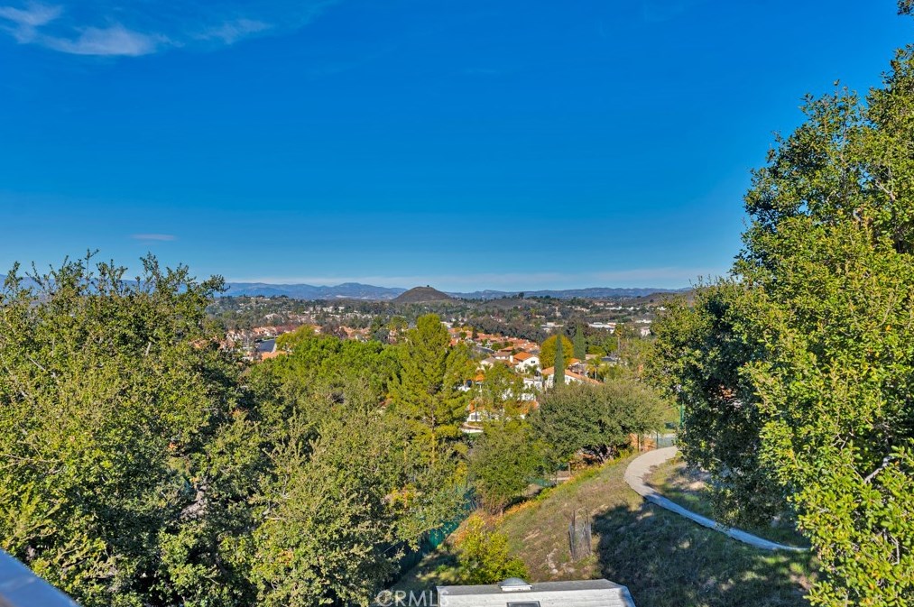 344 Corrine Hill Ct, Thousand Oaks CA  91320-4104 exterior