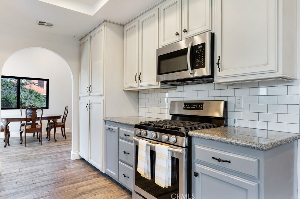 344 Corrine Hill Ct, Thousand Oaks CA  91320-4104 exterior