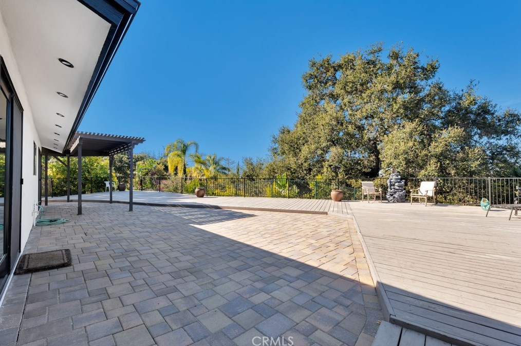 344 Corrine Hill Ct, Thousand Oaks CA  91320-4104 exterior