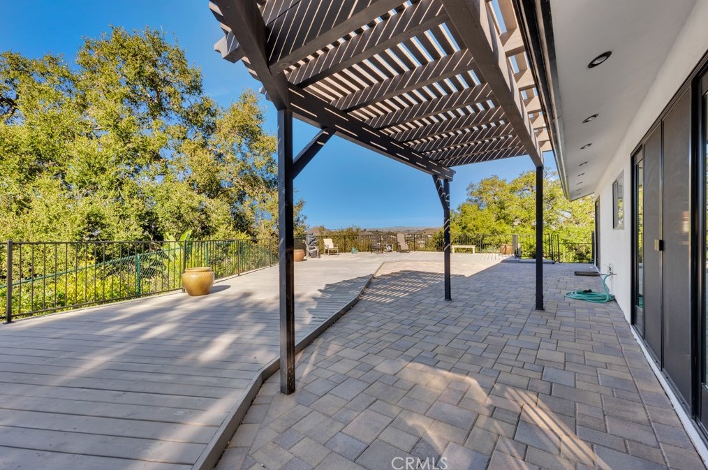 344 Corrine Hill Ct, Thousand Oaks CA  91320-4104 exterior