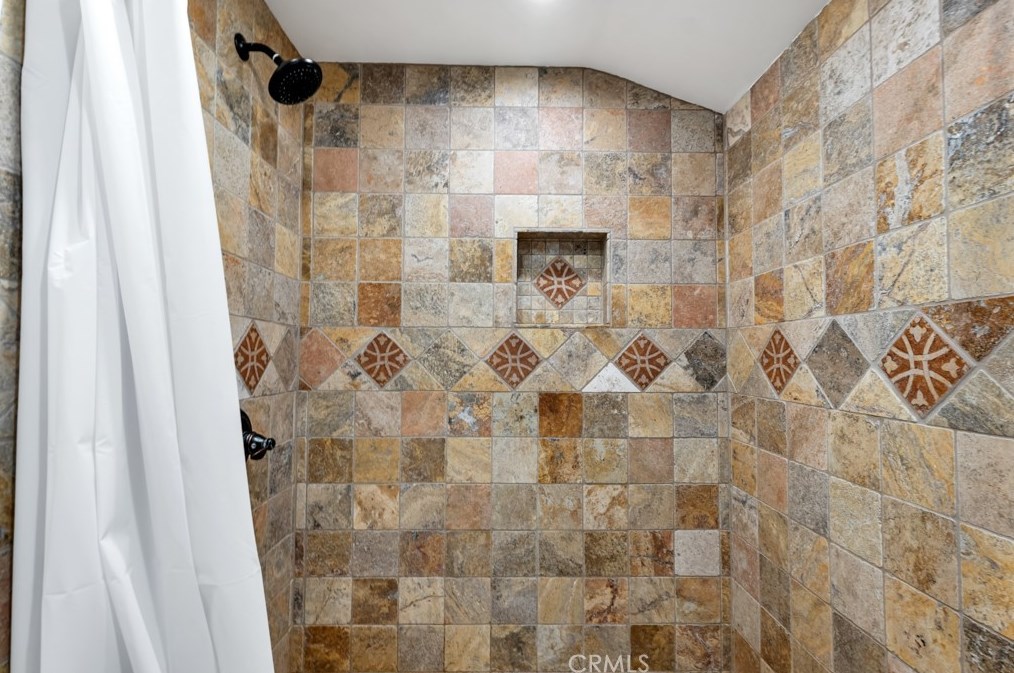 344 Corrine Hill Ct, Thousand Oaks CA  91320-4104 exterior