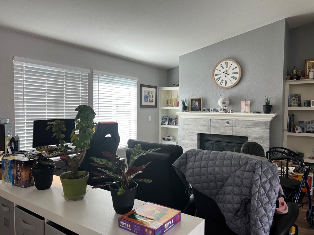 31921 Emerald Ln, Santa Clarita CA  91384-3102 exterior