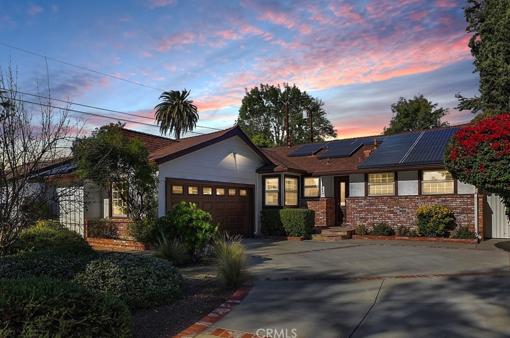 17409 Marlin Pl, Van Nuys, CA 91406