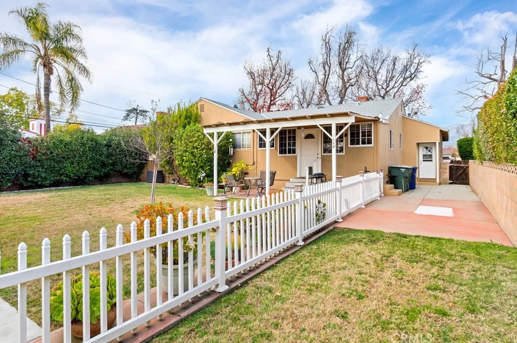 661 Harvard Pl, Ontario CA  91762-1903 exterior