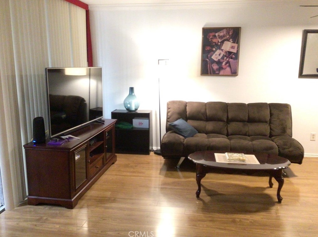 5325 Newcastle Ave #128, Van Nuys, CA 91316