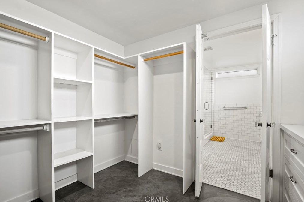 2559 Corralitas Dr, Los Angeles CA  90039-4002 exterior
