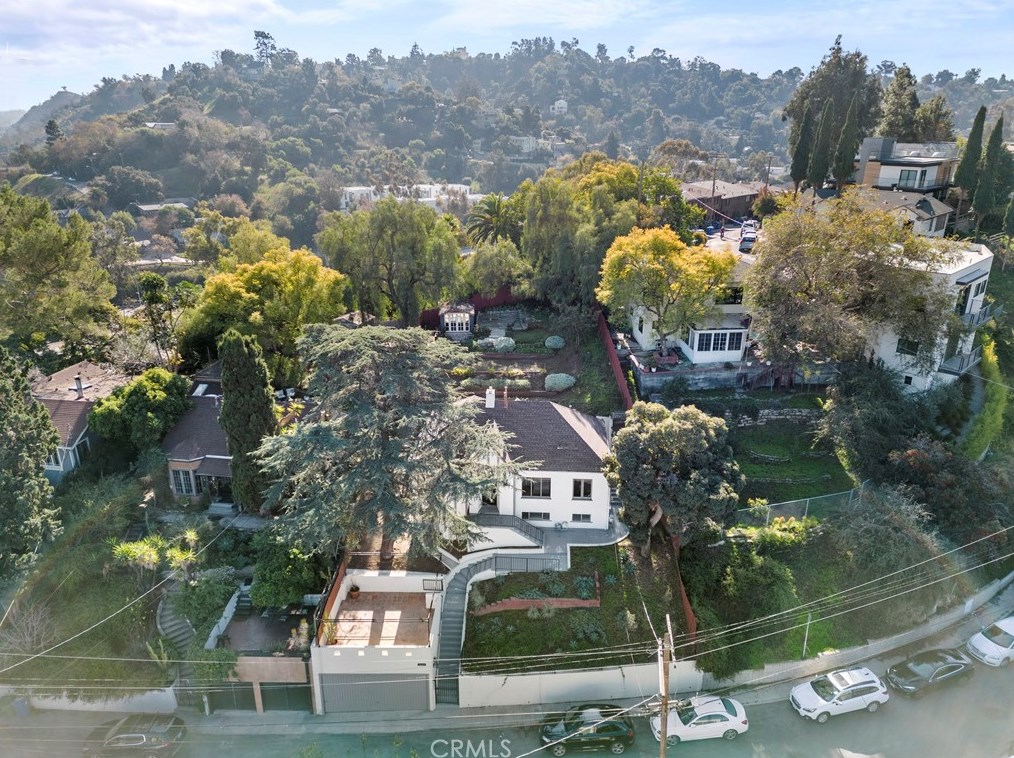 2559 Corralitas Dr, Los Angeles CA  90039-4002 exterior