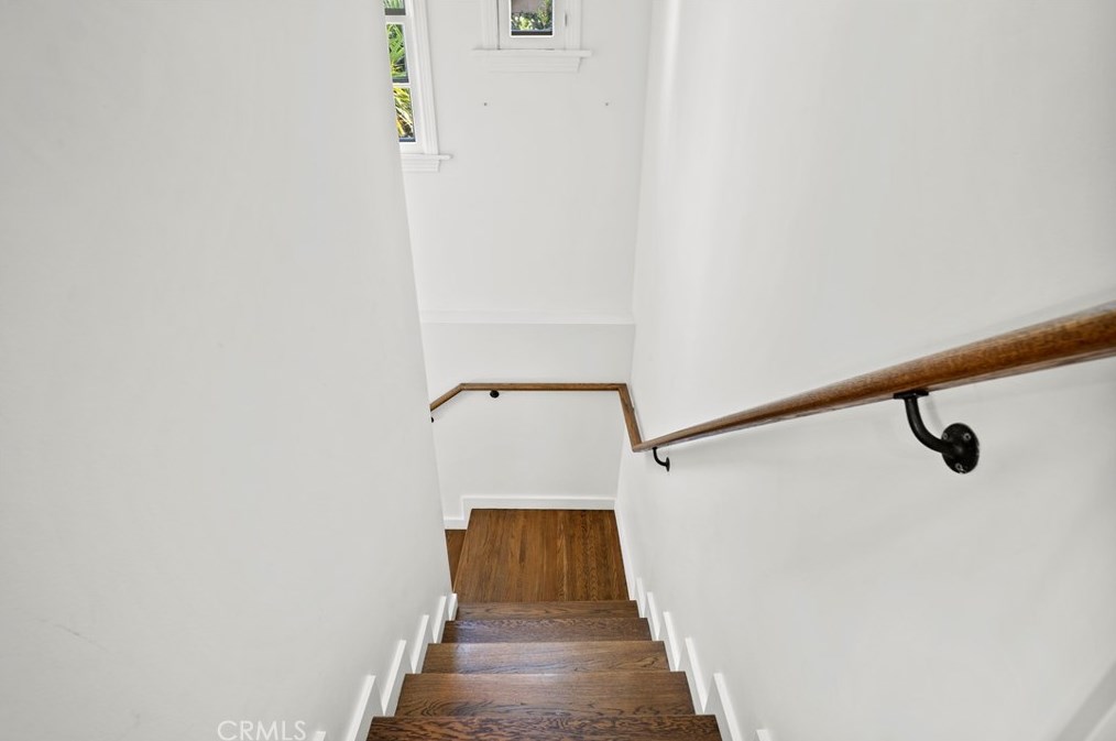 2559 Corralitas Dr, Los Angeles CA  90039-4002 exterior