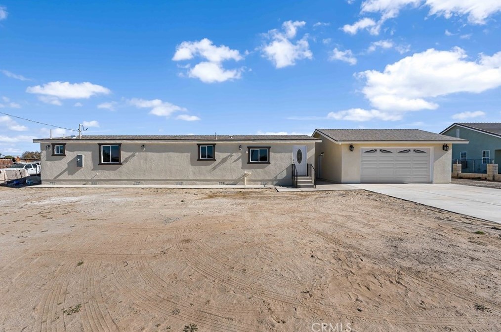 37636 110th St, Juniper Hills, CA 93543-1622
