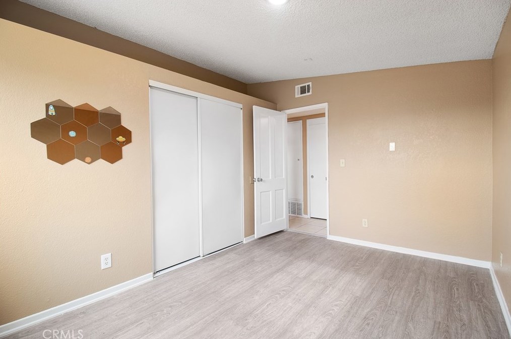 3538 Avenue, Palmdale, CA 93551-1279