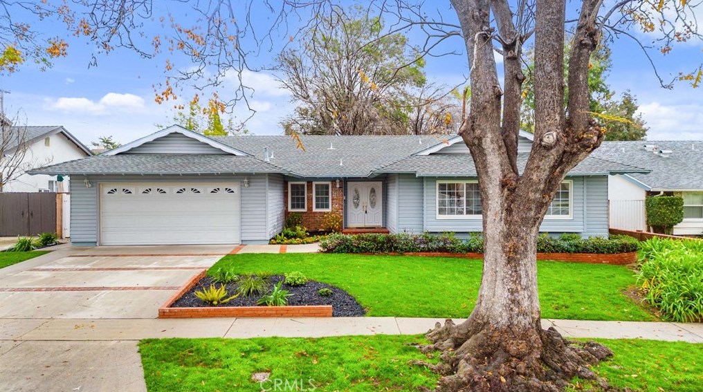 9746 Quartz Ave, Chatsworth, CA 91311