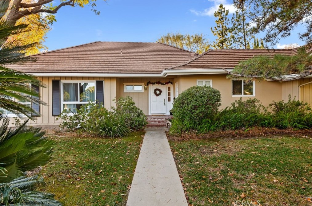 17326 Bircher St, San Fernando, CA 91344-2412