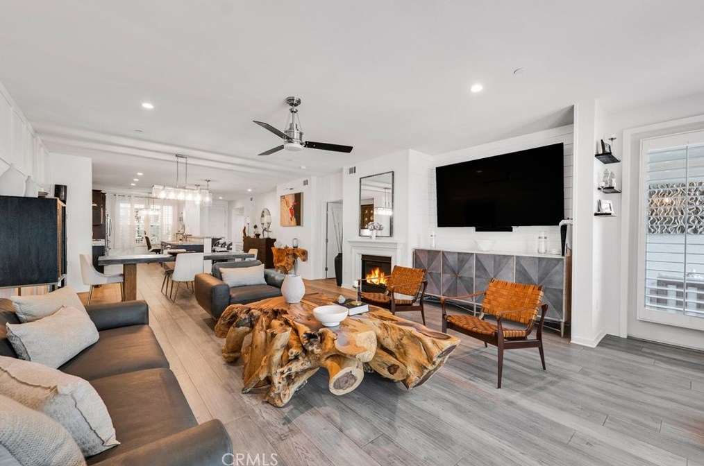 4018 Tradewinds Dr, Oxnard CA  93035-0014 exterior