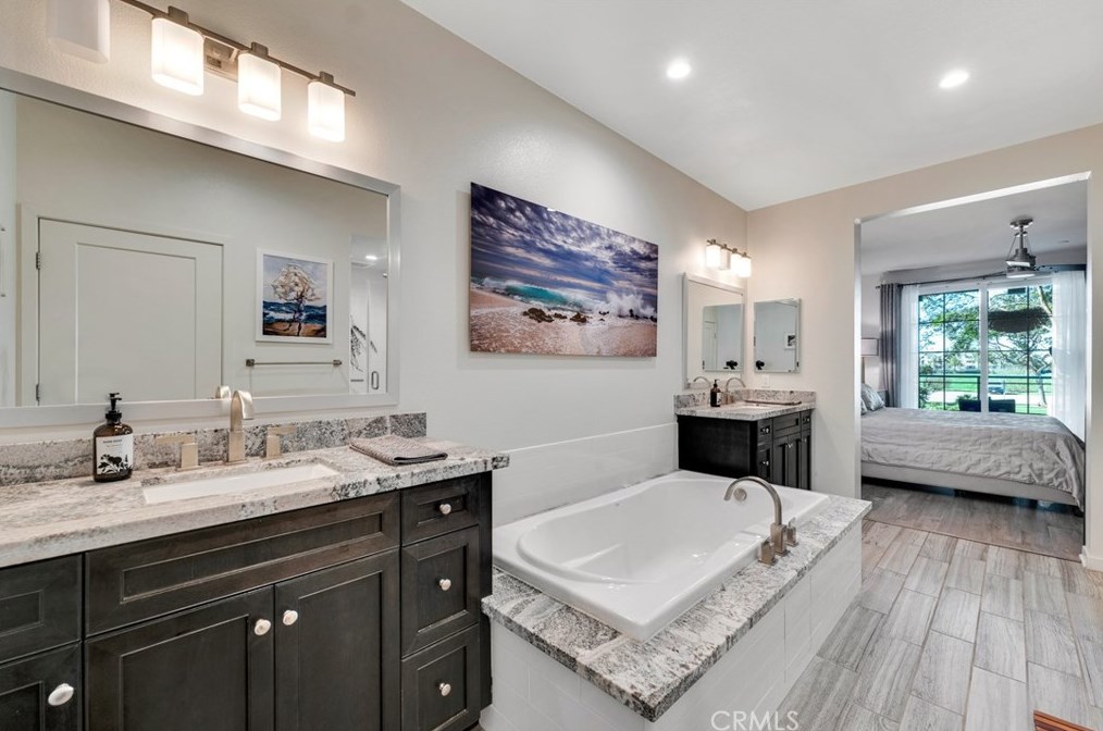 4018 Tradewinds Dr, Oxnard CA  93035-0014 exterior