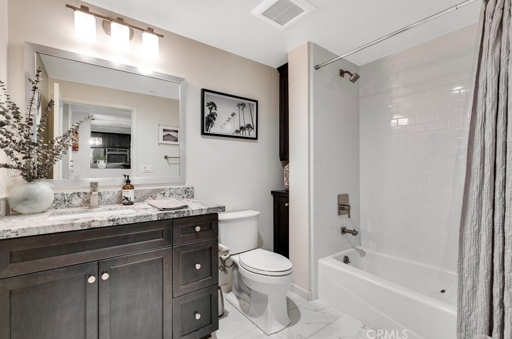 4018 Tradewinds Dr, Oxnard CA  93035-0014 exterior