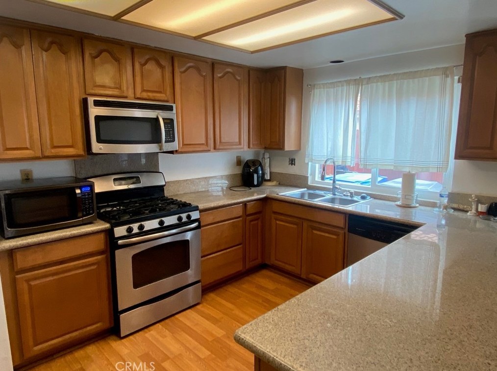 3333 Fairfield Ave, Palmdale, CA 93550-7931